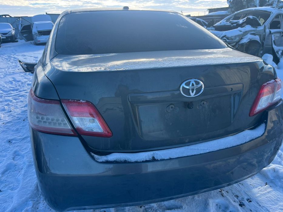 Продам камри 2011 позапчастям