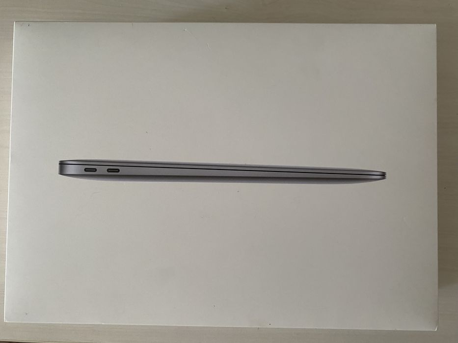MacBook Air 13-inch m1