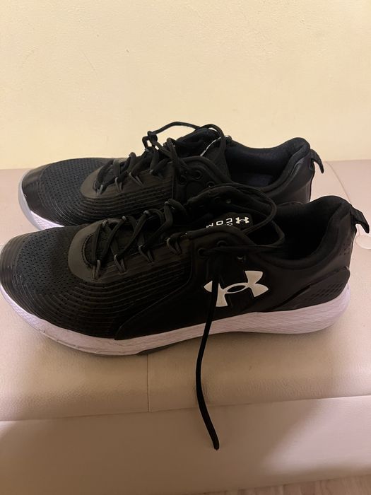 Under Armour 47 , Мъжки маратонки