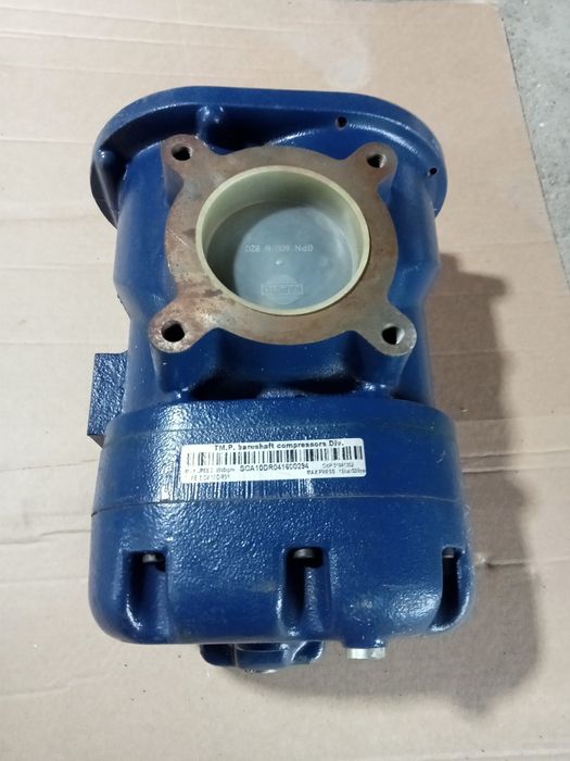 Продам винтовой блок (пара).