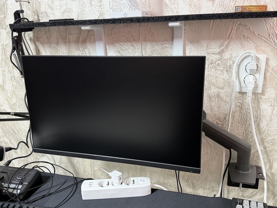Продам монитор XTREON 320 герц