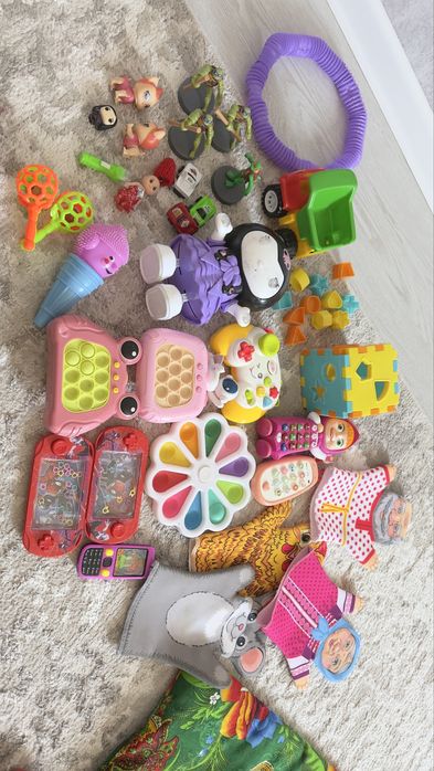 Ойыншықтар Игрушки Срочно продаю!