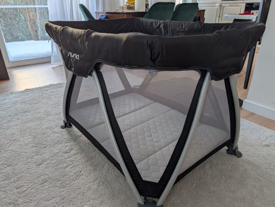 Pătuț pliabil Nuna Sena Aire – stare foarte bună