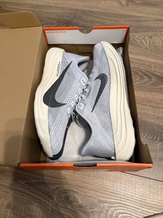 Nike Pegasus Plus