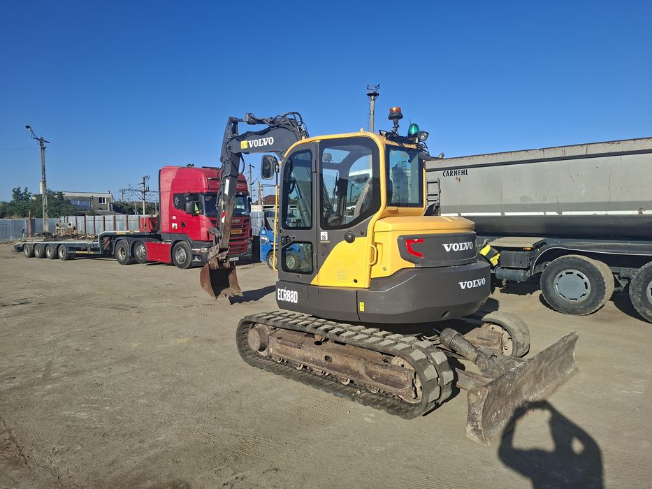 Vand excavator volvo EC 88D