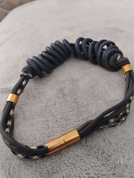 Colier+brățară. Nu le cunosc valoarea!