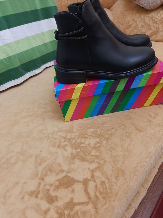 Ботинка  демисезонный