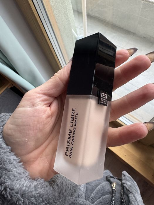 Фон фьо тен Givenchy