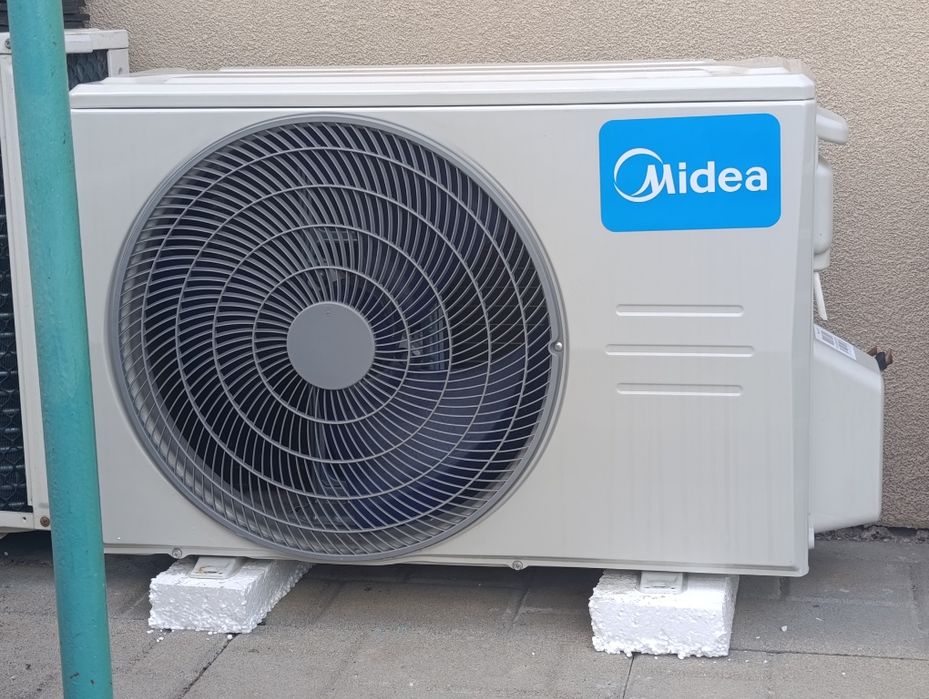 Климатици MIDEA 9 + Монтаж