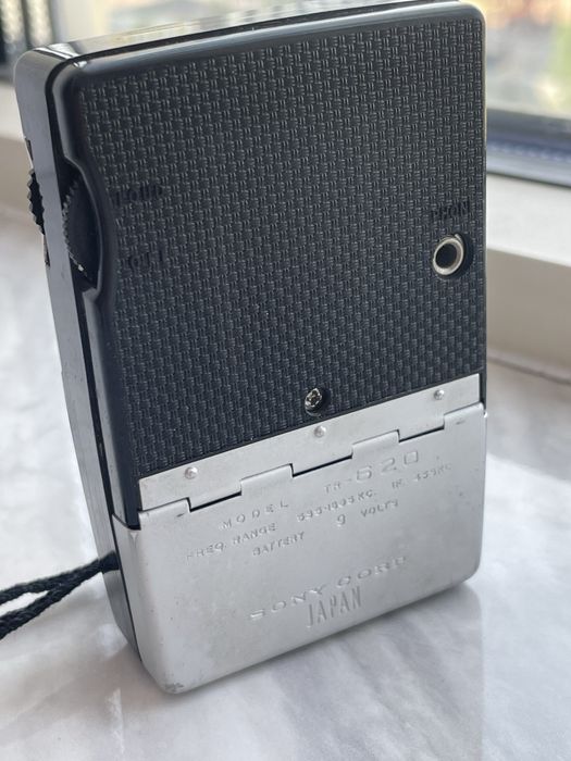 Sony TR-620 транзисторный радиоприёмник