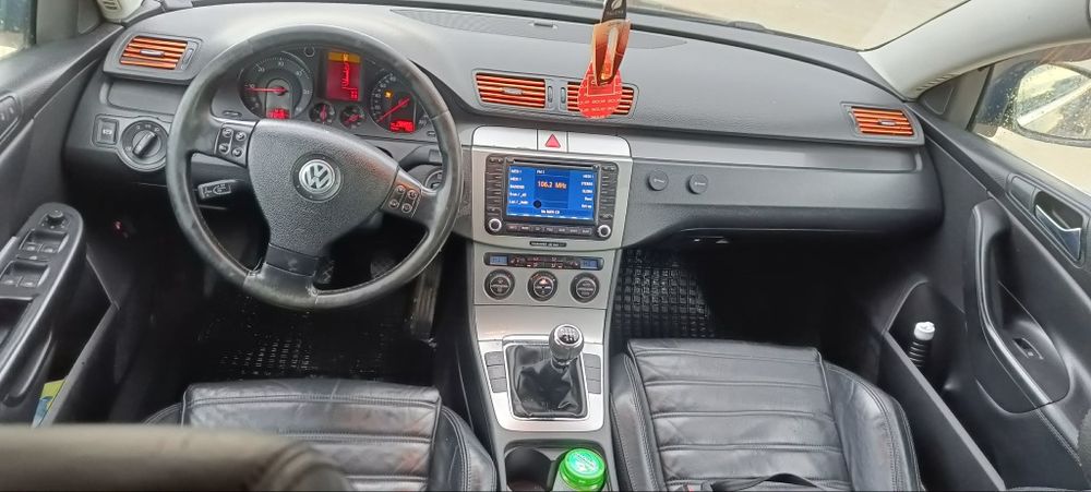 Vând Volkswagen Passat