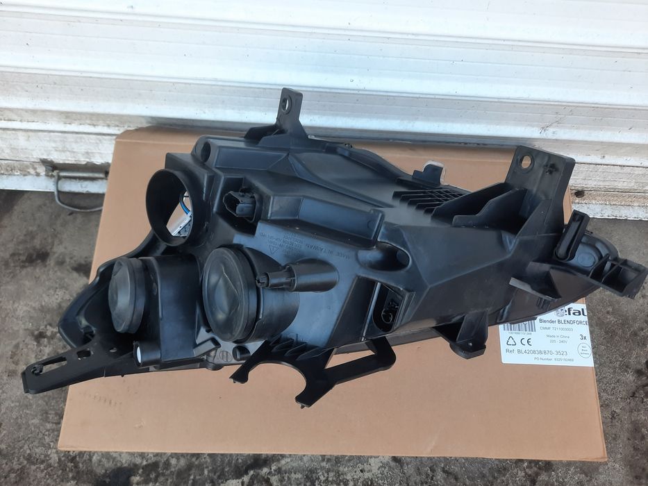 Десен фар Ситроен Берлинго / Citroën Berlingo