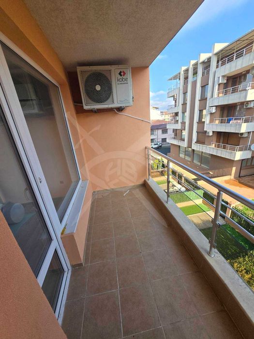 Продава се Тристаен апартамент в Несебър - 94 кв.м за 1043 €/кв.м - Снимка #4