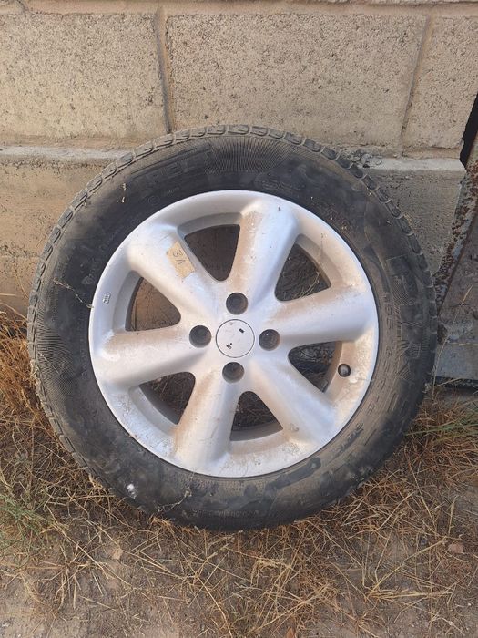 Продам шины с дисками 80000тг