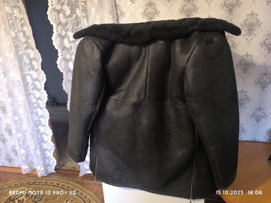 Дублёнка в хорошем б/у состоянии