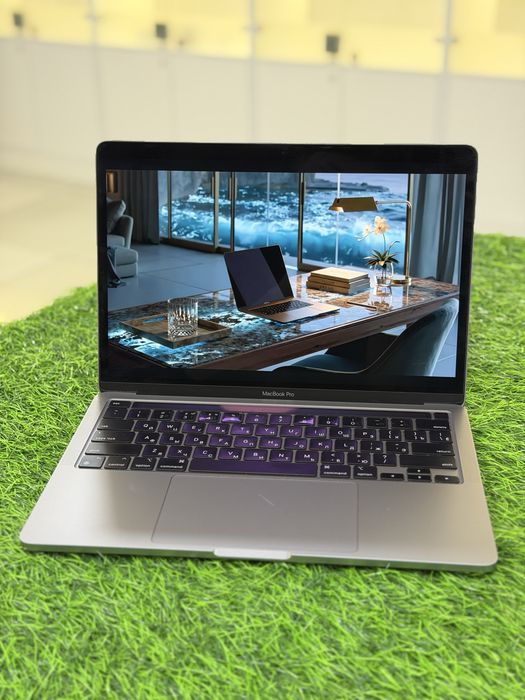Macbook Pro M2 13 дюйм