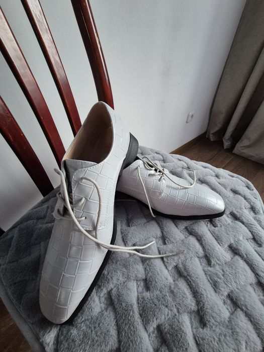 Продам новые лоферы