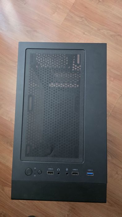 Геймърска кутия за компютър