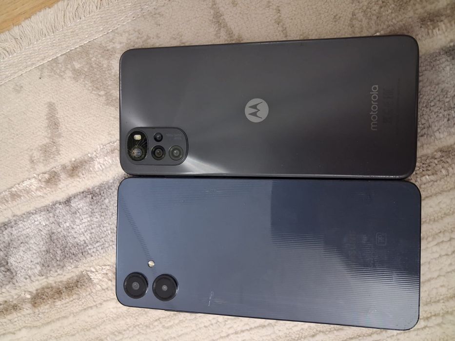 samsung A06-motorolla продам