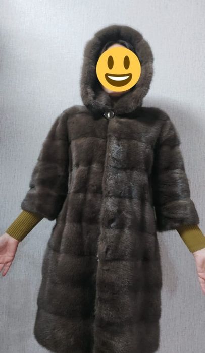 Продам шубу, вторая в подарок