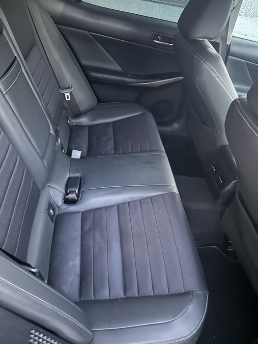 Lexus IS 300h Executive 2018 - Accidentata-Nu pornește-Airgaburi Ok