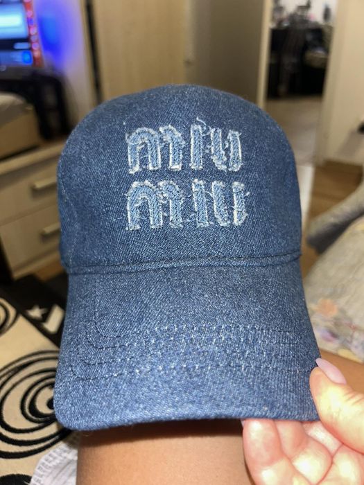 Шапка Miu Miu Нова  унисекс