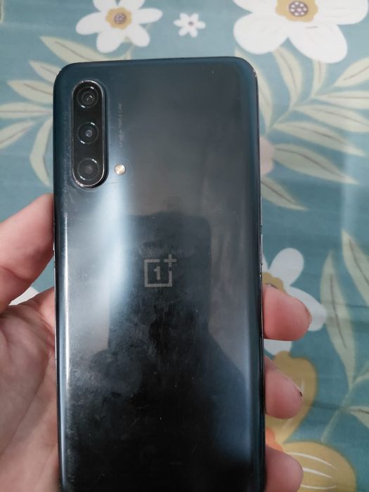 One plus 256 Гб жагдайы жаксы