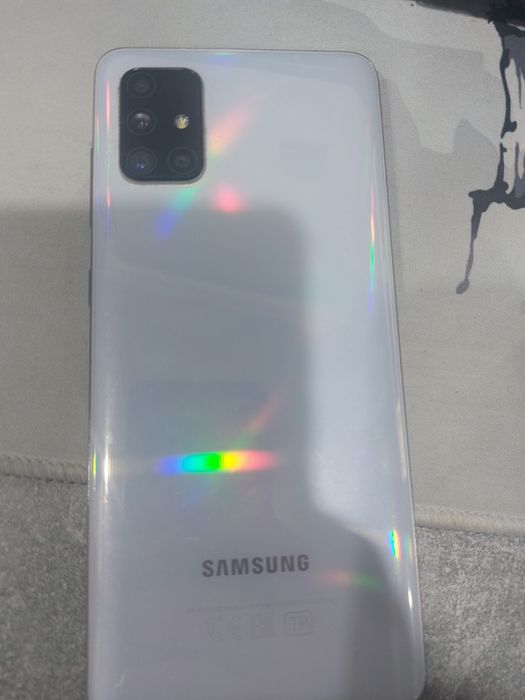 Продам самсунг А71