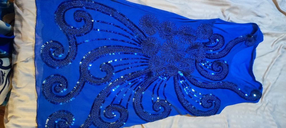 Красивое нарядное платье