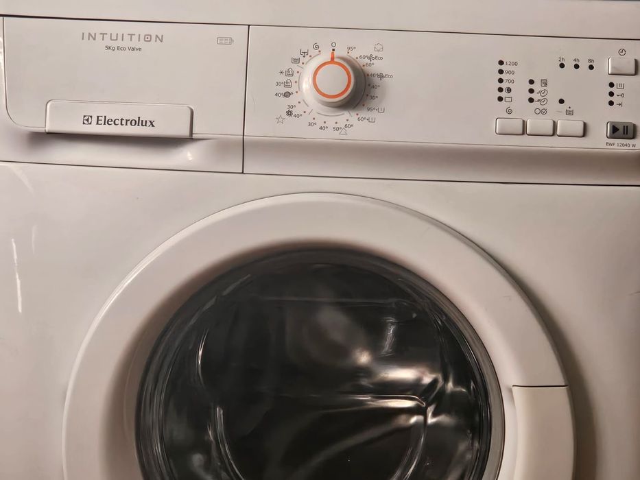 Стиральная машинка ELECTROLUX