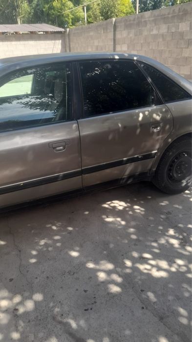 Продам Ауди 100 с4