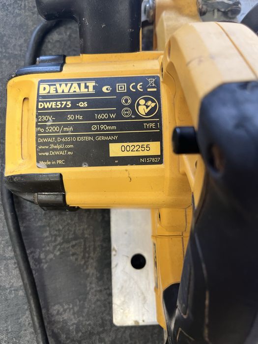 Ел. Циркуляр Dewalt DWE575