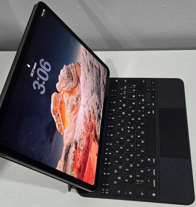 Чехол-клавиатура для iPad pro 11