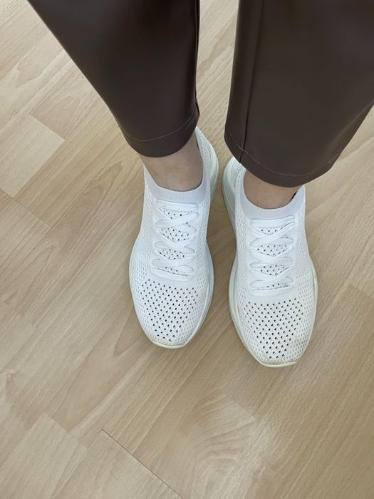 Vand tenisi de panza