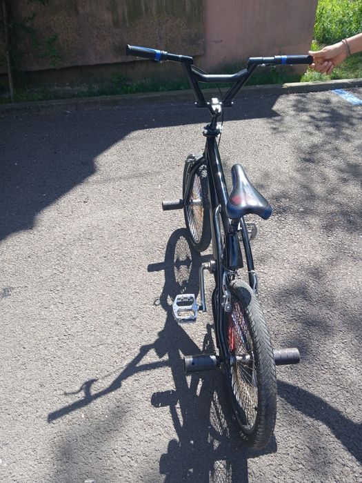 Bicicleta BMX model clasic