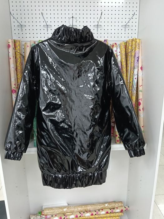 Куртка весенняя.