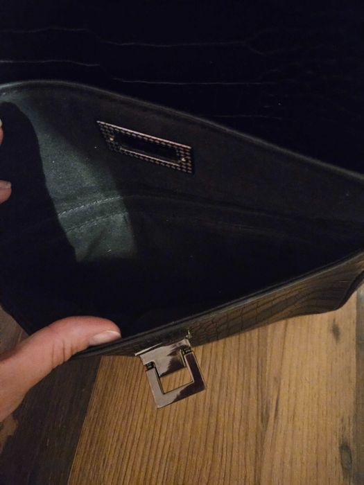 Черна дамска раница