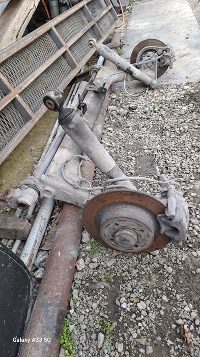 Заден мост за Рено Меган Сценик/Renault Megane Scenic