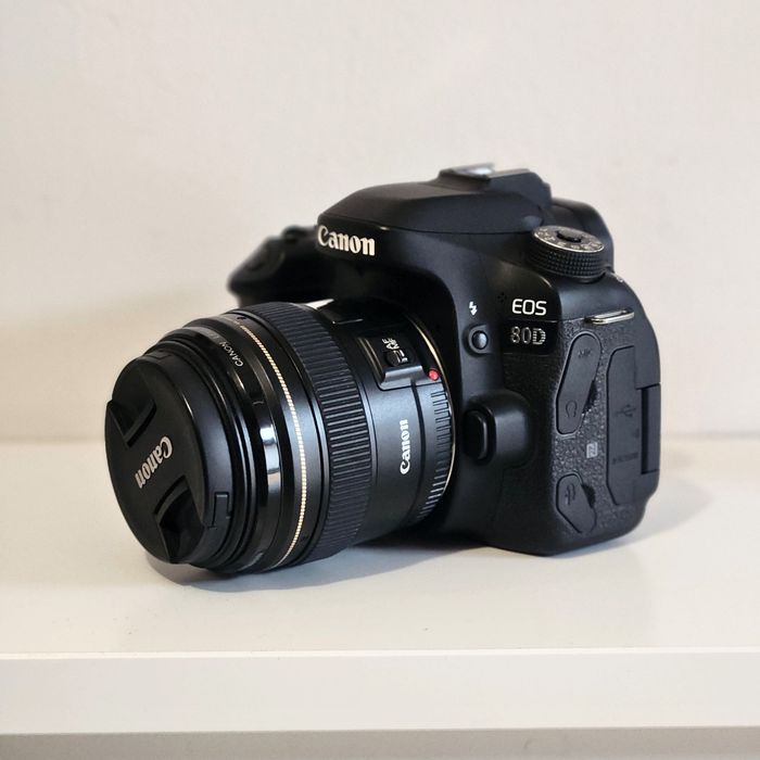 KIT Canon 80D + Canon EF 85mm f/1.8 USM – stare impecabilă