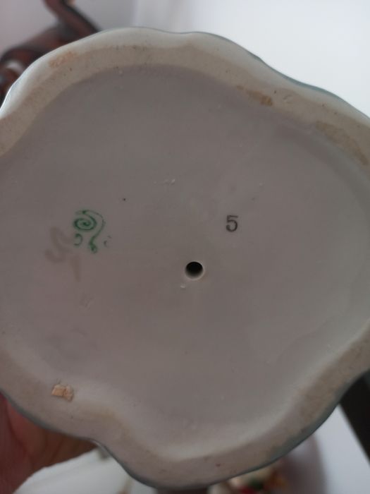 2  statuiete ceramica