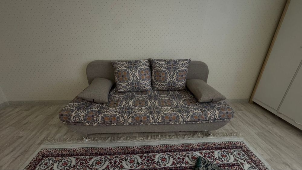 Диван в отлчтном состояний