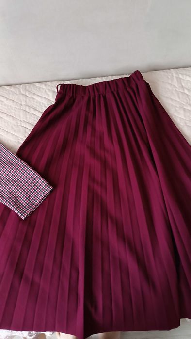 Красивая кофта и юбка