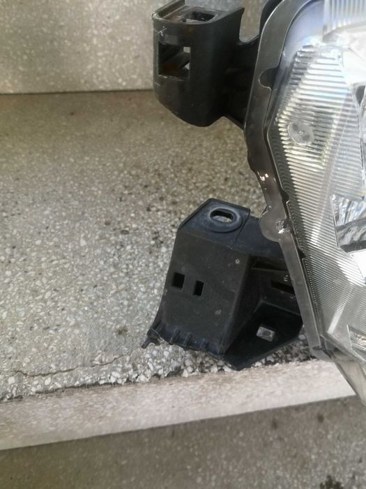 Фарове Toyota Hilux/Фар Toyota Hilux Оригинални