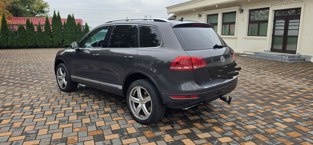 VOLKSWAGEN Touareg 2012 — imagine 3