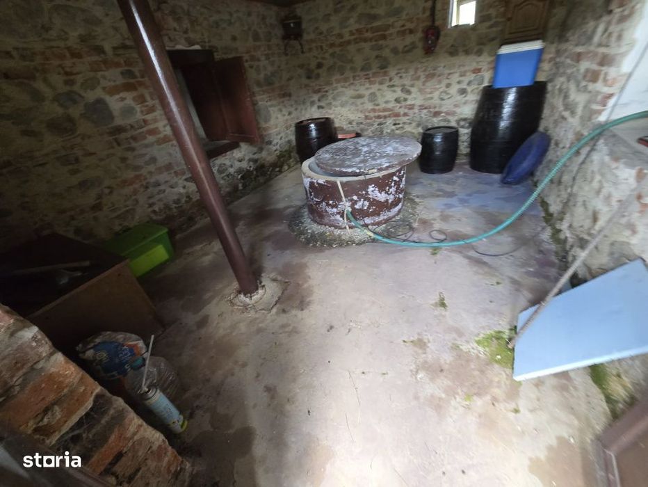 Casa Stroesti, teren = 3450 mp