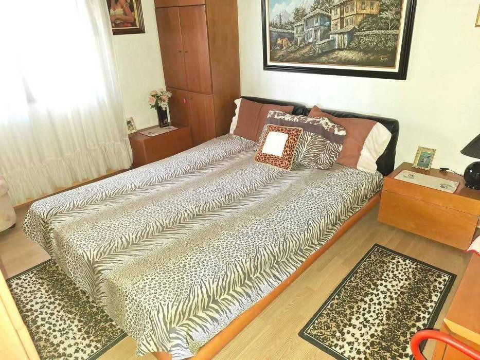 Продава къща 140м2 с изглед към морето с двор 264м2 Аспровалта, Гърция