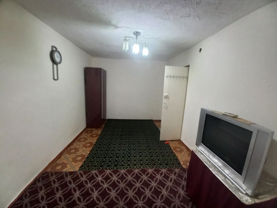 Арендага 1 хона 2 этаж Гагарина Богишамолда жойлашган.Агентство