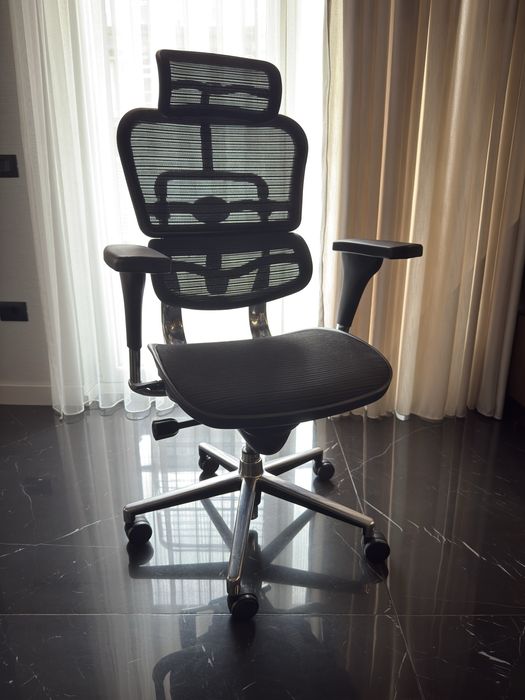 Ергономичен стол QMOBILI