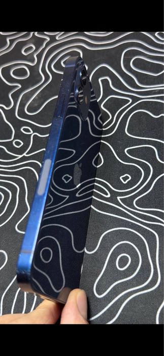 Продам или обменяю айфон 12