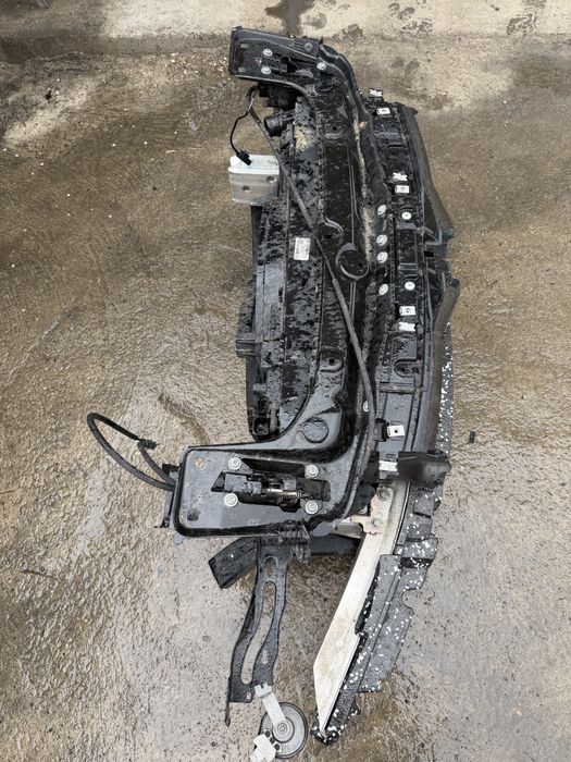 Маска очиларка бмв 4 f32/36440и 440хи (maska bmw f32/36 440i 440xi)